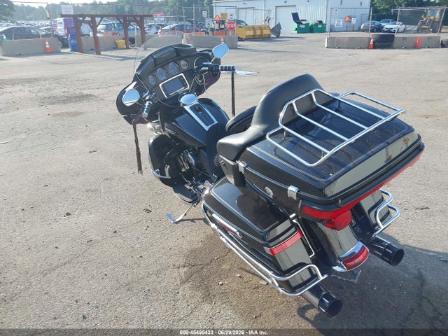 Harley-Davidson Flhtcu Ultra Classic Electra Gld 2014 1HD1FCM13EB615062 Image 3
