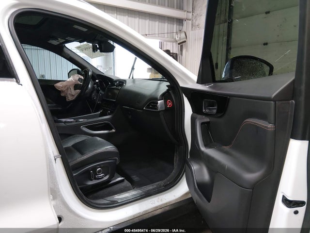 SADCK2GX6KA352345 Jaguar F-pace 25t Prestige/30t Prestige
