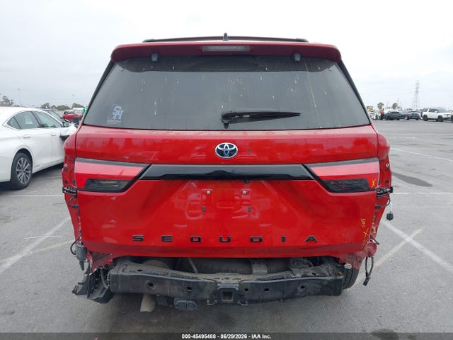 7SVAAABA4PX011734 Toyota Sequoia Platinum
