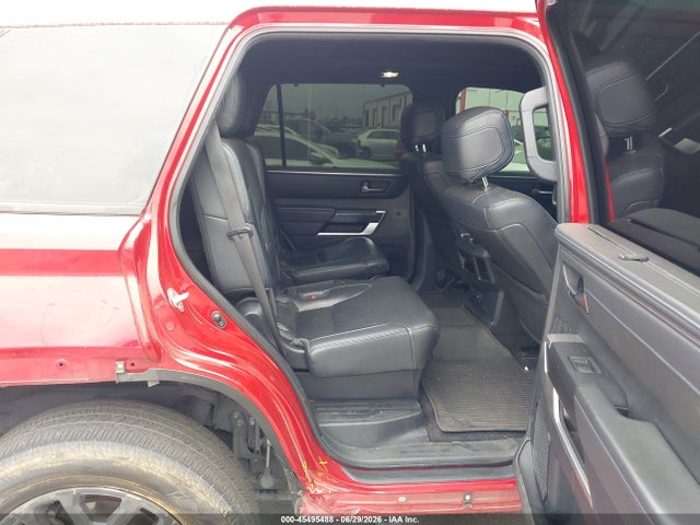 7SVAAABA4PX011734 Toyota Sequoia Platinum