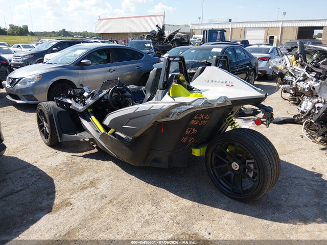 Polaris Slingshot 2018 57XAARFA3J8126790 Image 3