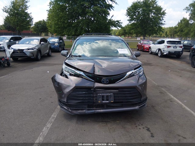 2022 Toyota Sienna Le მანქანა იყიდება აუქციონზე, vin: 5TDKSKFC4NS054535, აუქციონის ნომერი: 45495604