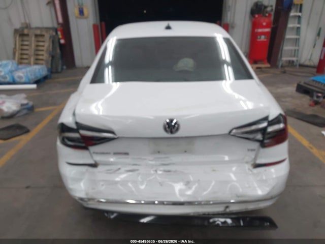Aukcja sprzedaży 2017 Volkswagen Passat 1.8t R-line, vin: 1VWDT7A37HC063288, numer aukcji: 45495635