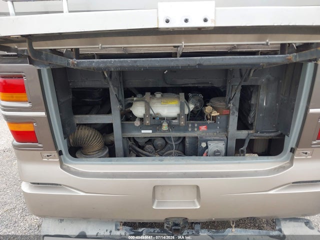 Aukcja sprzedaży 2004 Freightliner Chassis X Line Motor Home, vin: 4UZABFCY34CM66668, numer aukcji: 45495647