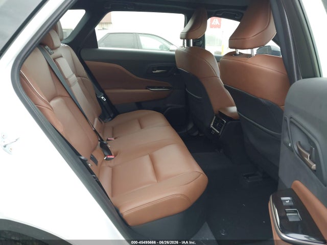 JTDACAAJ3T3039239 Toyota Crown Signia Limited