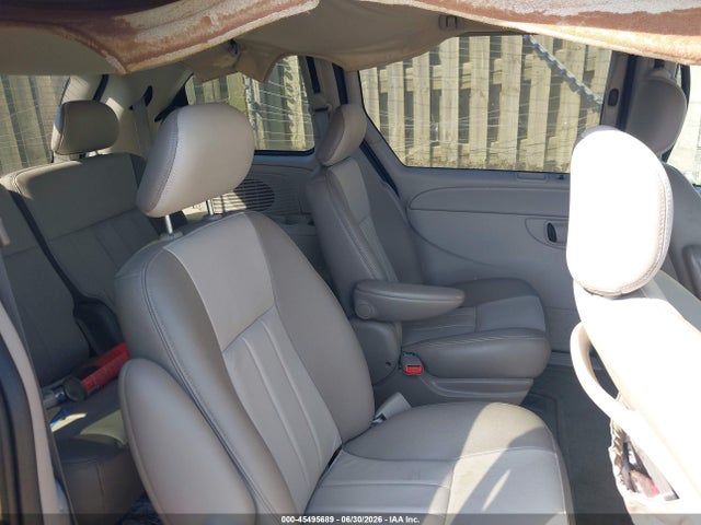 45495689 :رقم المزاد ، 1C4GP45R15B288017 vin ، 2005 Chrysler Town & Country مزاد بيع