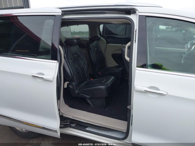 2C4RC1GG3JR232719 Chrysler Pacifica Limited