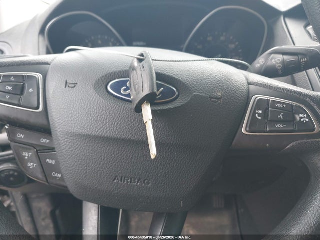 2017 Ford Focus Se მანქანა იყიდება აუქციონზე, vin: 1FADP3F2XHL330834, აუქციონის ნომერი: 45495818