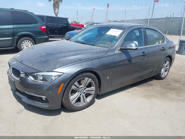 BMW 330e Iperformance 2018 WBA8E1C5XJA755974 Image 2
