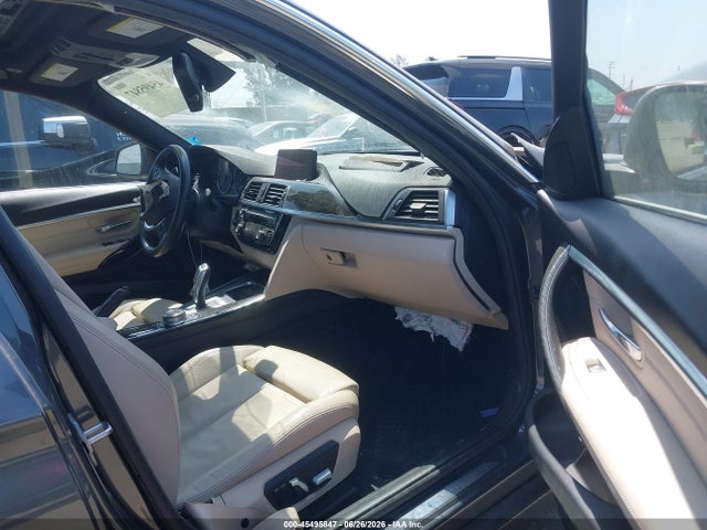 BMW 330e Iperformance 2018 WBA8E1C5XJA755974 Image 5