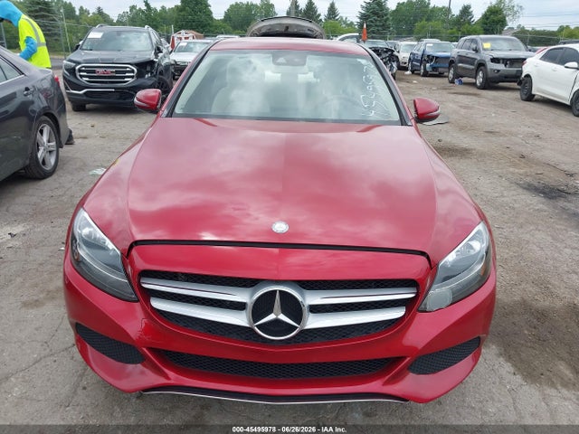 45495978 :رقم المزاد ، 55SWF4JB2GU133885 vin ، 2016 Mercedes-benz C 300 مزاد بيع