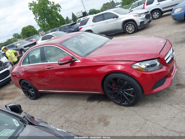45495978 :رقم المزاد ، 55SWF4JB2GU133885 vin ، 2016 Mercedes-benz C 300 مزاد بيع
