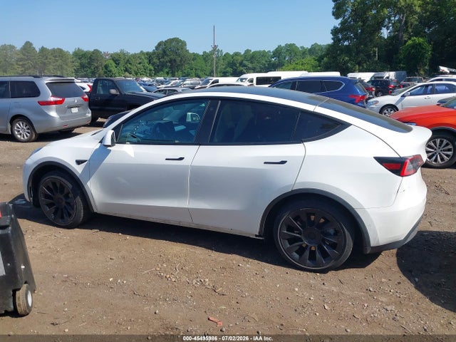 Продажа на аукционе авто 2021 Tesla Model Y Long Range Dual Motor All-wheel Drive, vin: 5YJYGDEE1MF121055, номер лота: 45495986