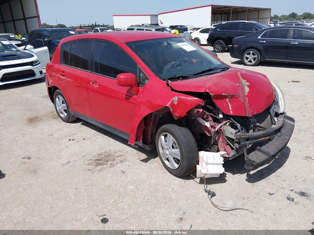45496049 :رقم المزاد ، 3N1BC1CP7CK813012 vin ، 2012 Nissan Versa 1.8 S مزاد بيع