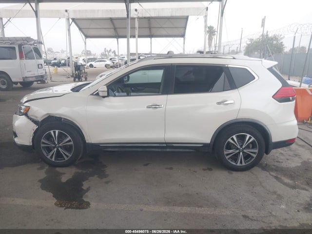 JN8AT2MT5HW403576 Nissan Rogue Sl