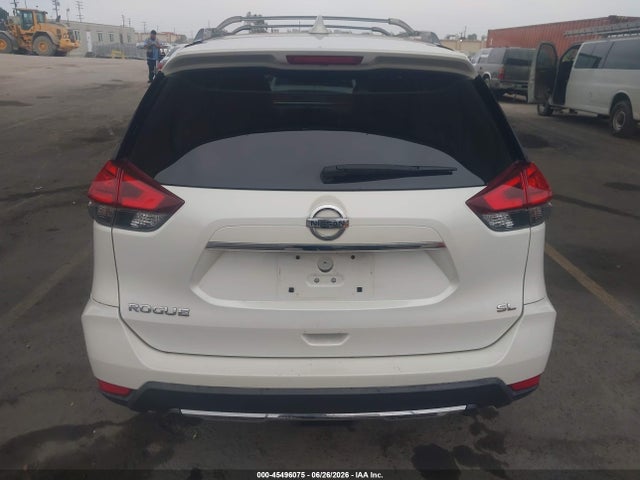 JN8AT2MT5HW403576 Nissan Rogue Sl