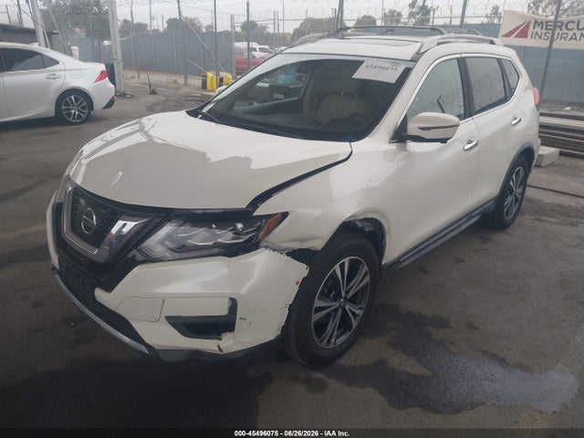 JN8AT2MT5HW403576 Nissan Rogue Sl