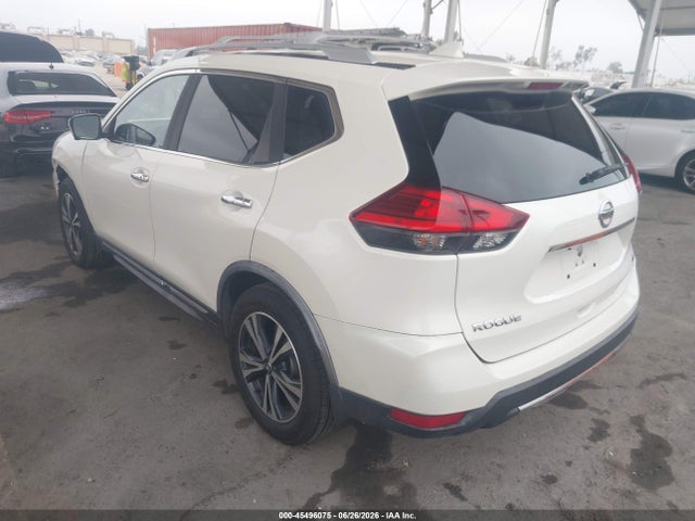 JN8AT2MT5HW403576 Nissan Rogue Sl