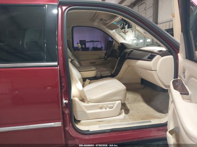 Продажа на аукционе авто 2007 Cadillac Escalade, vin: 1GYEC63837R426928, номер лота: 45496093