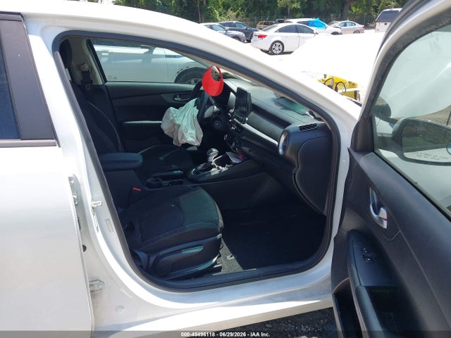 KIA Forte Lxs 2019 3KPF24AD9KE111430 Image 5