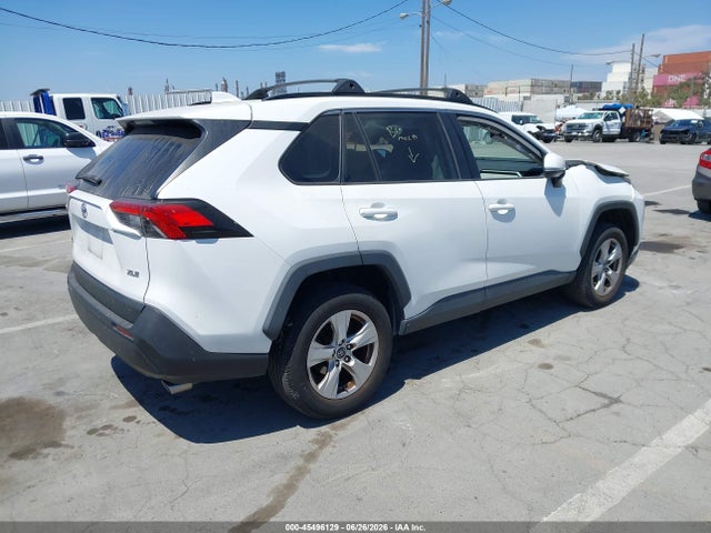 Toyota Rav4 Xle 2020 2T3W1RFV5LW096366 Image 4