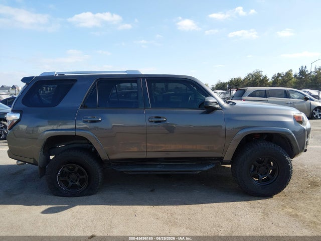Toyota 4RUNNER SR5 2016 JTEBU5JR7G5405272 Image 13