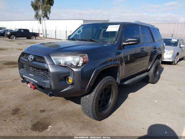 Toyota 4RUNNER SR5 2016 JTEBU5JR7G5405272 Image 2
