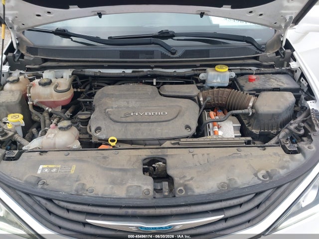 Chrysler Pacifica Hybrid Touring Plus 2018 2C4RC1H71JR356292 Image 10