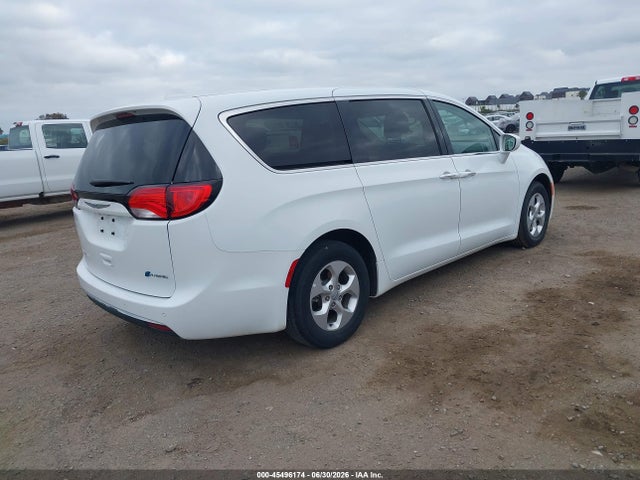 Chrysler Pacifica Hybrid Touring Plus 2018 2C4RC1H71JR356292 Image 4