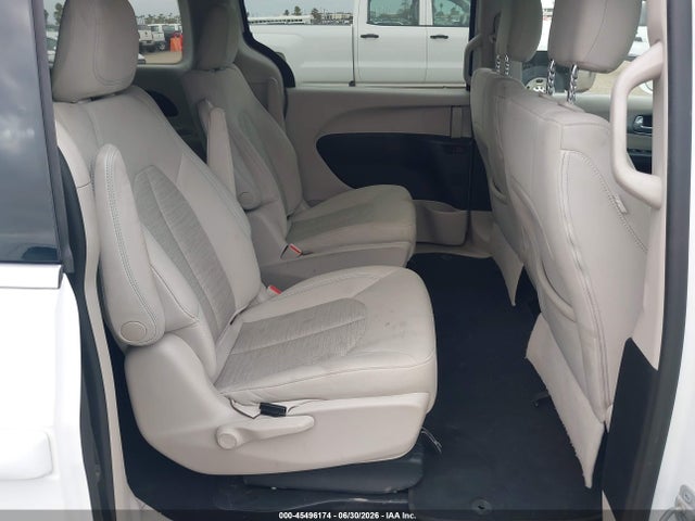 Chrysler Pacifica Hybrid Touring Plus 2018 2C4RC1H71JR356292 Image 8