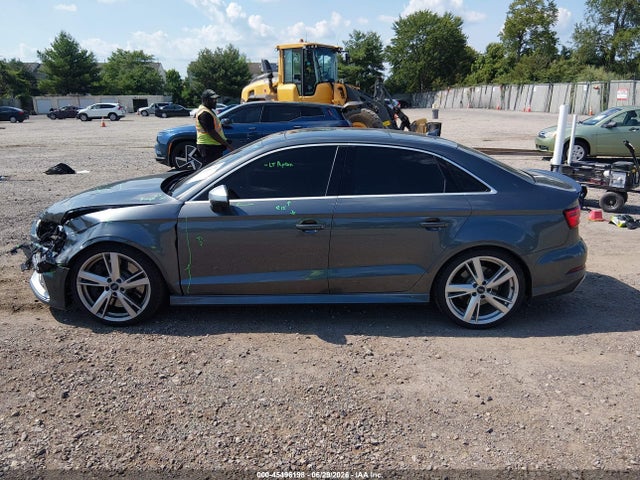 Продажа на аукционе авто 2018 Audi Rs 3 2.5t, vin: WUABWGFF8J1902650, номер лота: 45496198