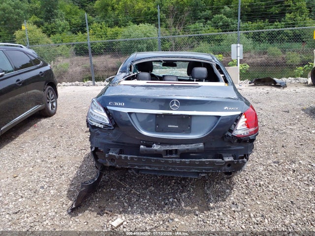 Продаж на аукціоні авто 2015 Mercedes-benz C 300 4matic, vin: 55SWF4KB2FU051930, номер лоту: 45496206