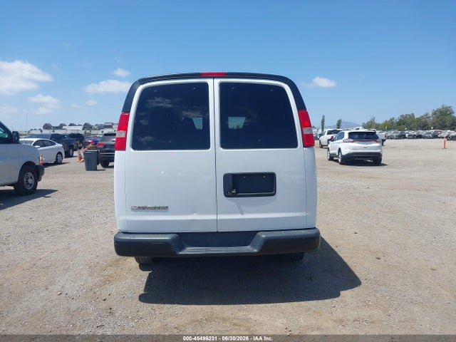 1GAWGEFG7K1282361 Chevrolet Express 2500 Ls