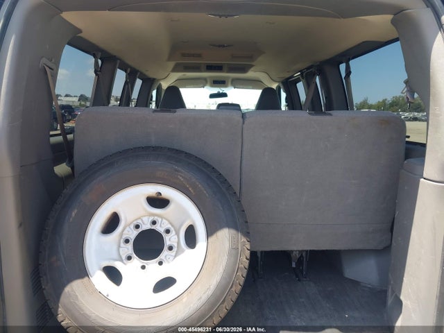 1GAWGEFG7K1282361 Chevrolet Express 2500 Ls