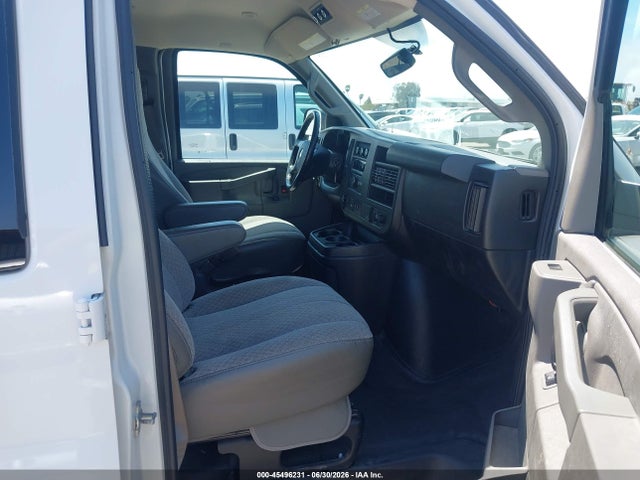 1GAWGEFG7K1282361 Chevrolet Express 2500 Ls