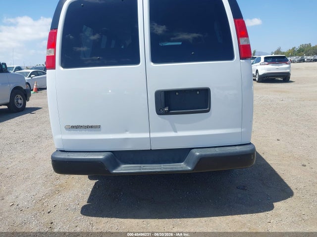 1GAWGEFG7K1282361 Chevrolet Express 2500 Ls
