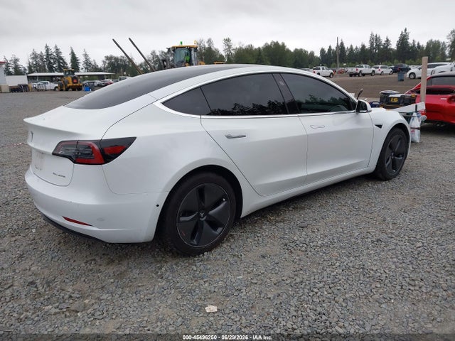 Tesla Model 3 Long Range/performance 2018 5YJ3E1EB7JF115437 Image 4