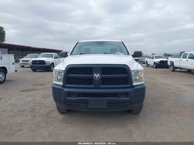 3C7WR4AJ5JG312992 RAM 2500 Tradesman 4x2 8&#039; Box