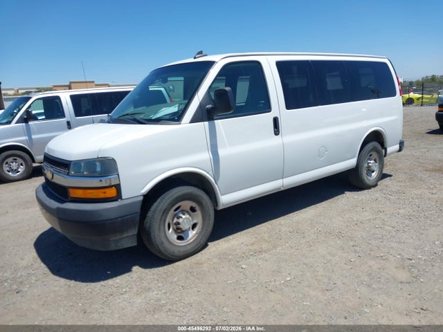 1GAWGEFG8K1290016 Chevrolet Express 2500 Ls