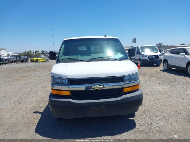 1GAWGEFG8K1290016 Chevrolet Express 2500 Ls
