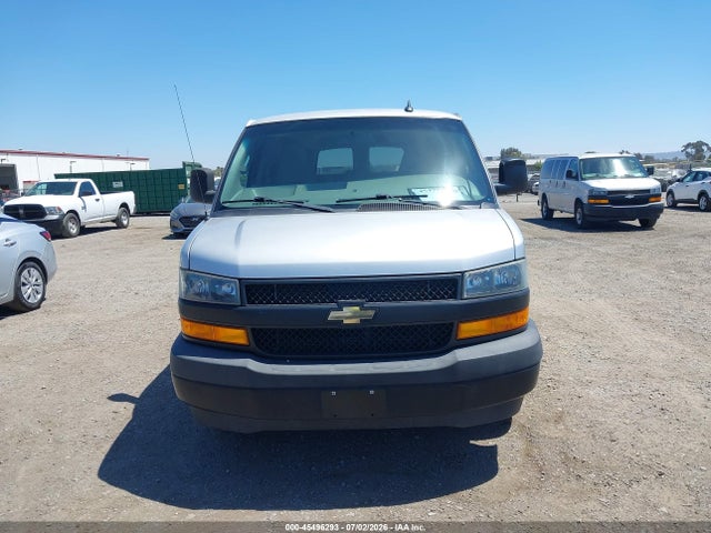 1GAWGEFGXK1288199 Chevrolet Express 2500 Ls