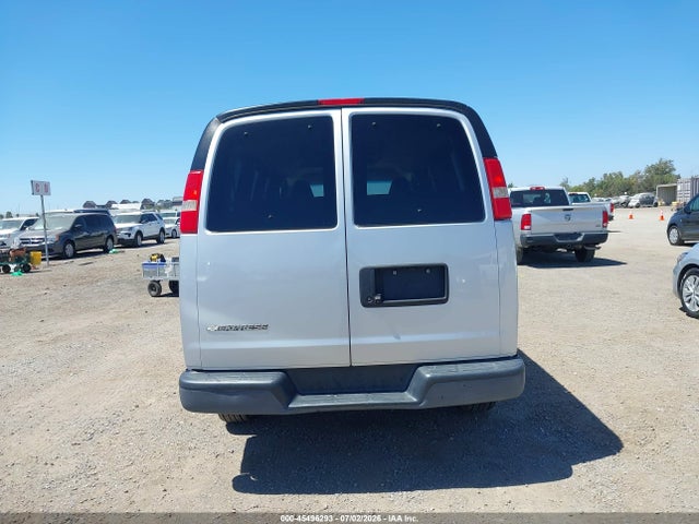 1GAWGEFGXK1288199 Chevrolet Express 2500 Ls