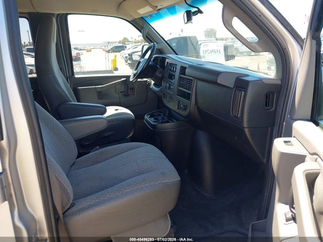 1GAWGEFGXK1288199 Chevrolet Express 2500 Ls