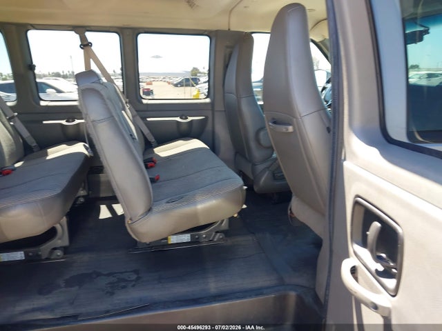 1GAWGEFGXK1288199 Chevrolet Express 2500 Ls
