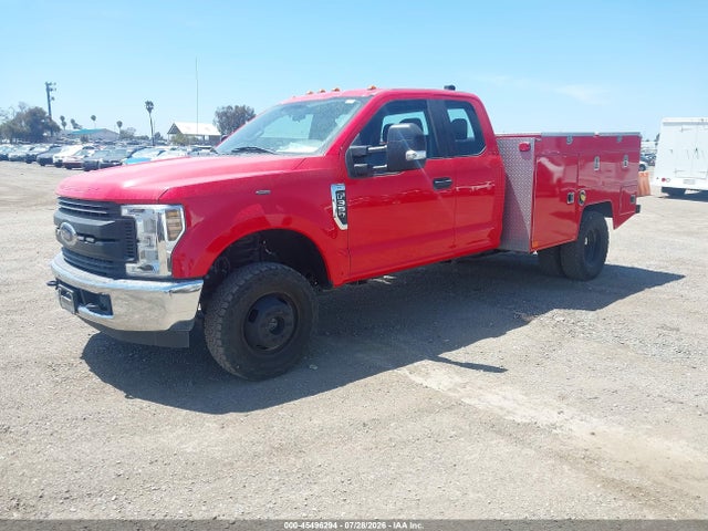 1FT8X3D62JEC69989 Ford F-350 Lariat/xl/xlt