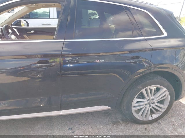 45496298 :رقم المزاد ، WA1BNAFY5J2200305 vin ، 2018 Audi Q5 2.0t Premium/2.0t Tech Premium مزاد بيع