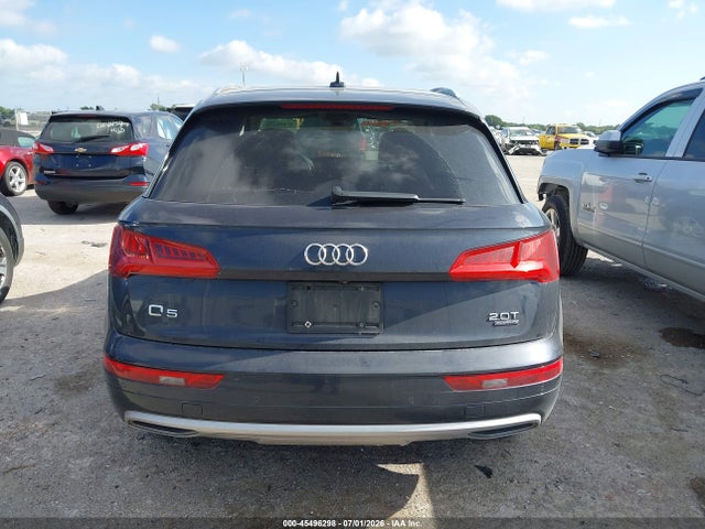 45496298 :رقم المزاد ، WA1BNAFY5J2200305 vin ، 2018 Audi Q5 2.0t Premium/2.0t Tech Premium مزاد بيع