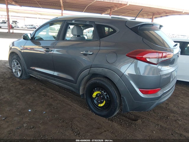 Hyundai TUCSON SE 2016 KM8J33A48GU180812 Image 3