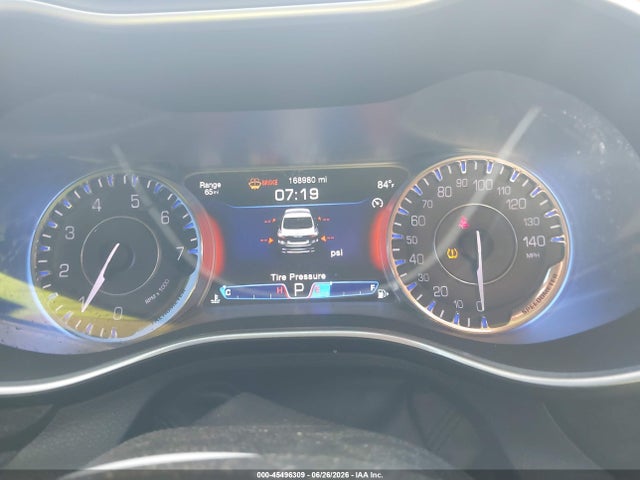 45496309 :رقم المزاد ، 1C3CCCCG8FN731578 vin ، 2015 Chrysler 200 C مزاد بيع
