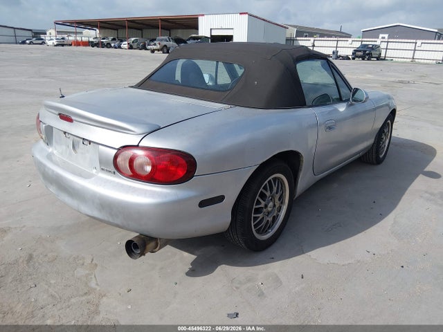 45496322 :رقم المزاد ، JM1NB353840401130 vin ، 2004 Mazda Mx-5 Miata Ls مزاد بيع